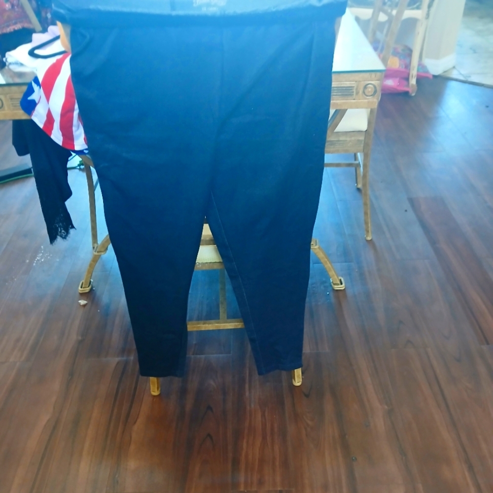 Three Hearts Men's Black Joggers